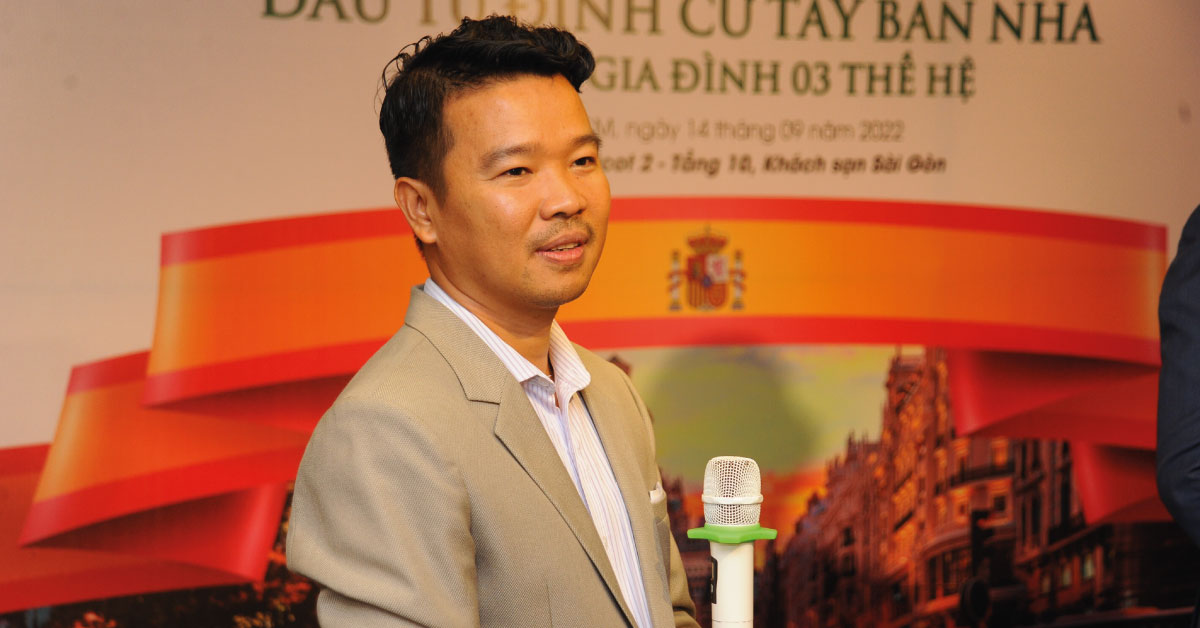 Ông Huỳnh Thanh Liêm trình bày tại Tọa đàm