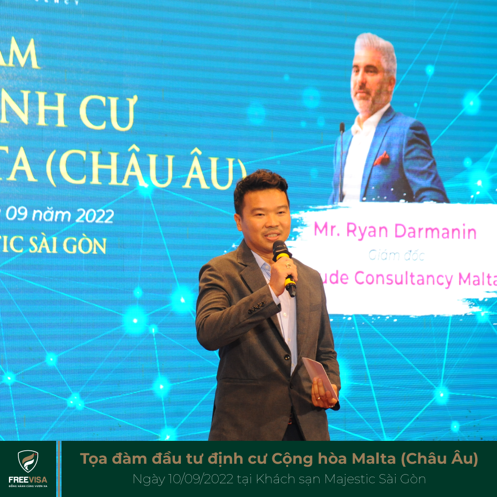 Ông Huỳnh Thanh Liêm chào mừng các Nhà đầu tư đến tham dự Tọa đàm