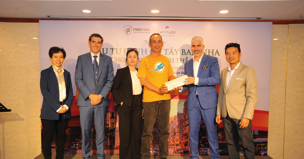 Ký hợp đồng tham gia chương trình định cư Tây Ban Nha