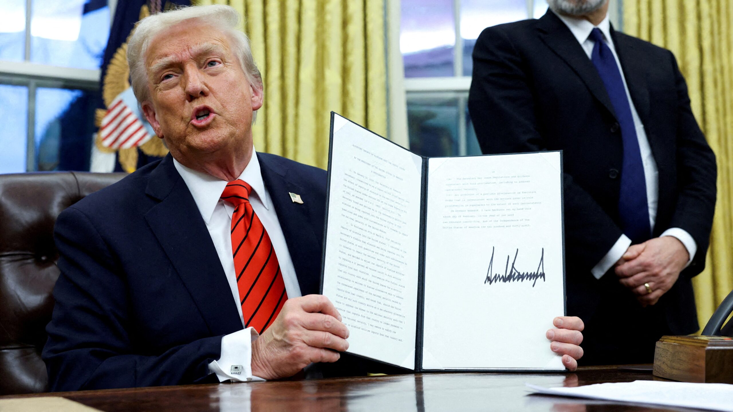 Trump siết chặt biên giới