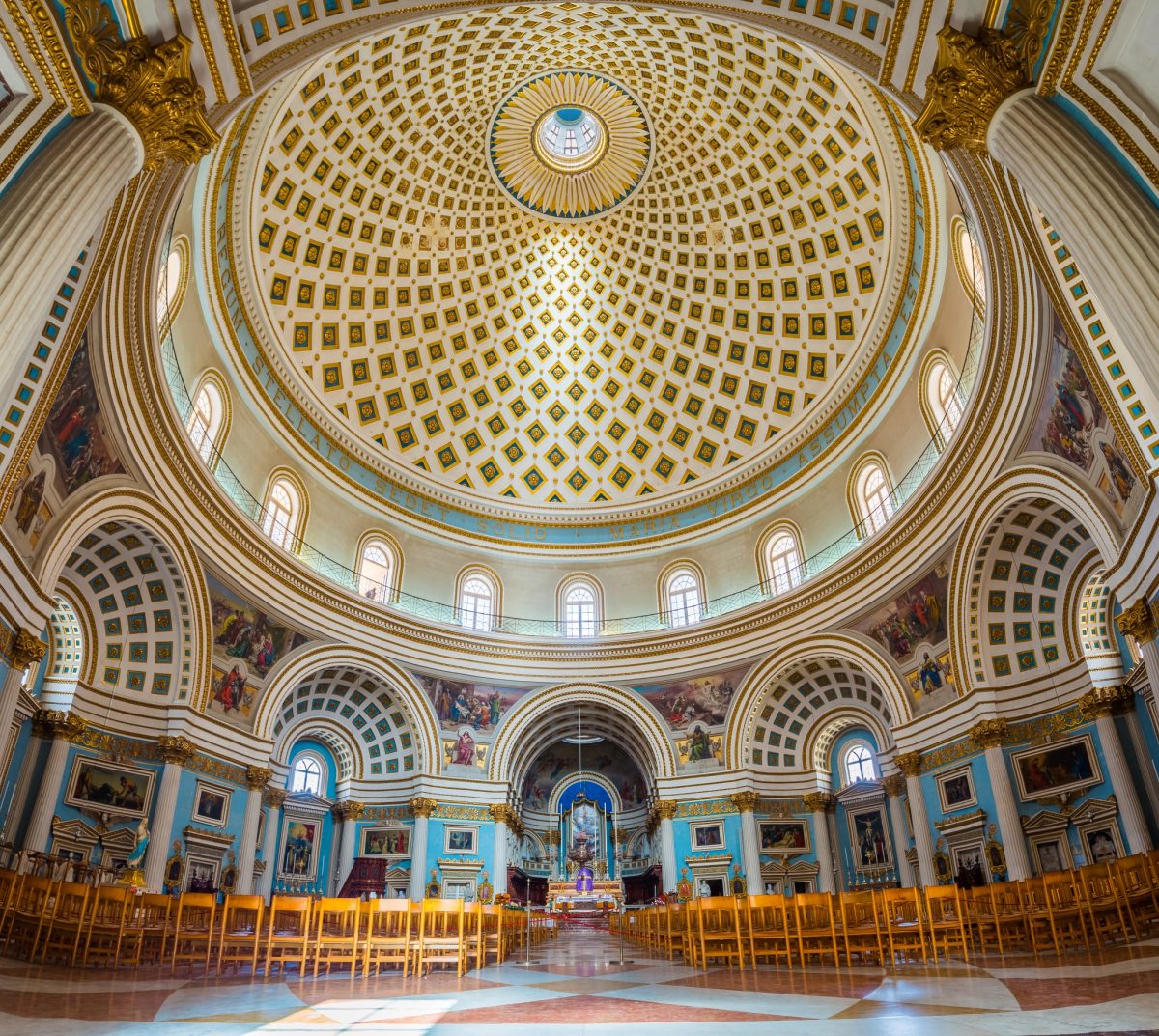 Mái vòm nhà thờ Rotunda
