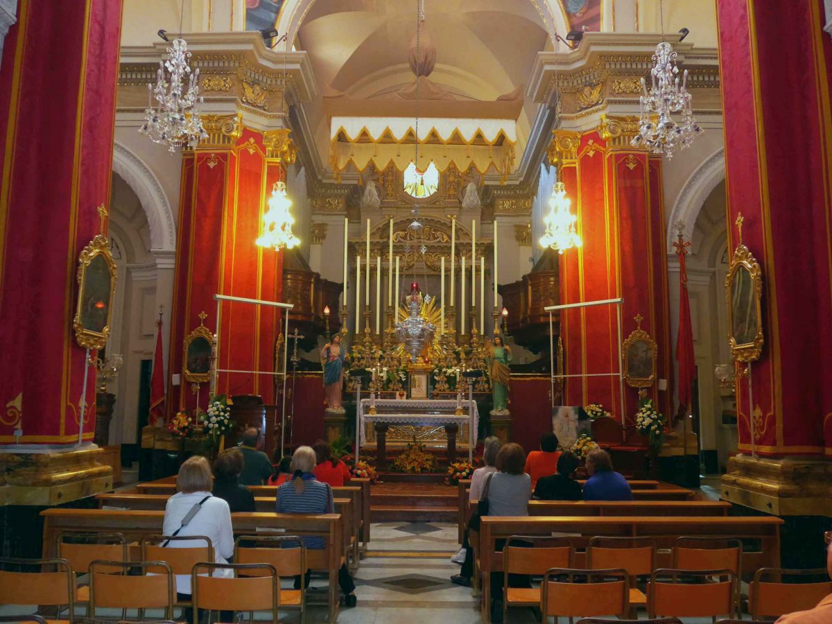 Nhà thờ Đức Mẹ Lên Trời - Parish Church of the Assumption.